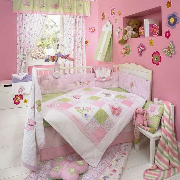 Roz vopsea de perete pentru camera copilului