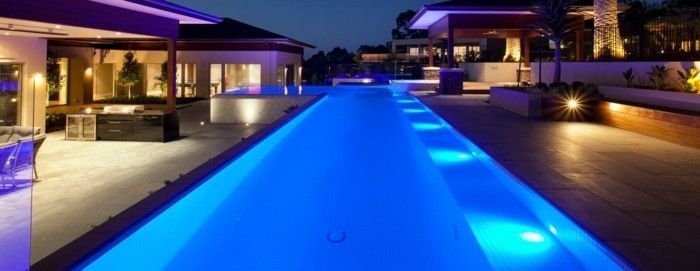 pool-belysning en blå LED-belysning
