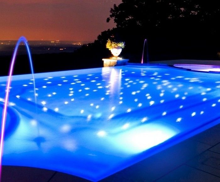 pool-belysning-är-här-ettåriga vacker-pool-belysning