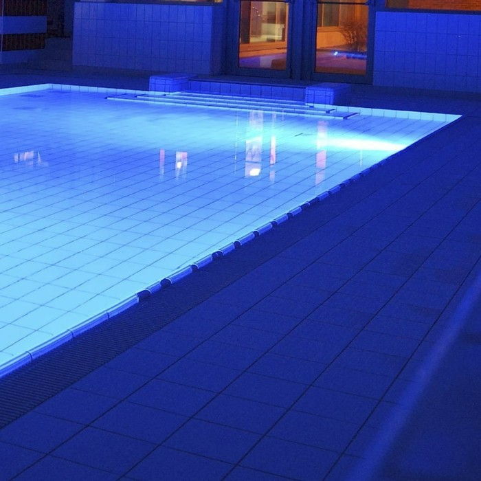 pool-Lighting-idéer-för-avgifts ser-pool-belysning