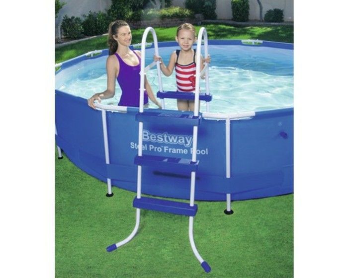 pool-rebrík-pekný-pool-manager