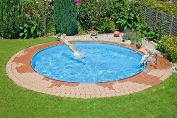 pool-self-build-round-from-design de grădină frumoasă