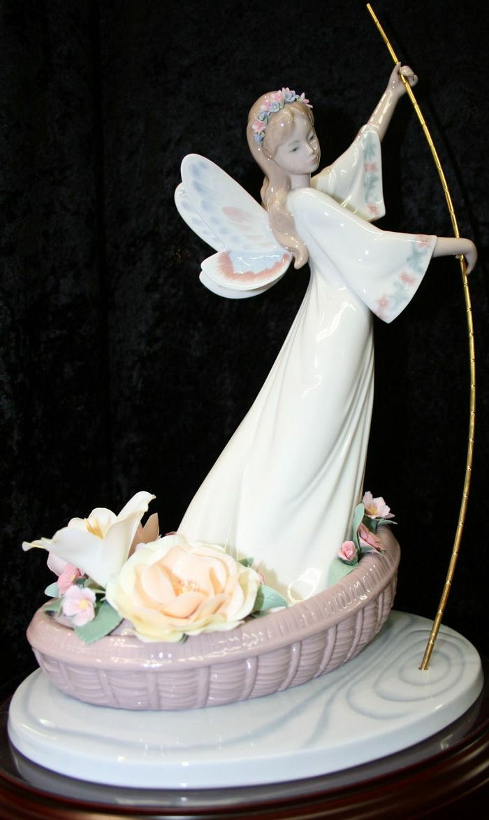 porselen melek heykelcik-masalsı pembe çiçekler çizme