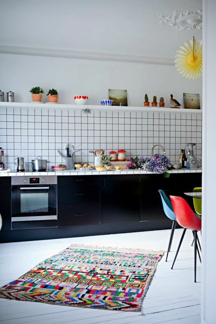 mekansal mutfak-country tarzı küçük bağbozumu halı renkli desen