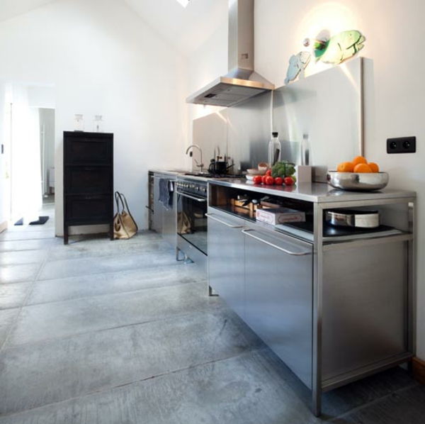 atviras virtuvės nerūdijantis plienas - moderni virtuvės stalviršis