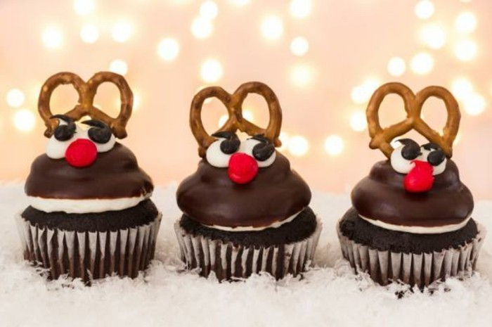 Rentijer-čokoladni kolački-cupcakes-čokolada-cast preprost-sladica-okusno sladico