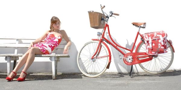 retro-sykler-foto-med-en-jente