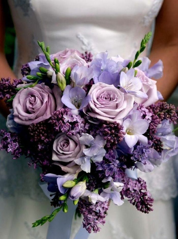 romantiška idėja-už-vestuvių puokštė Alyva Purple Roses