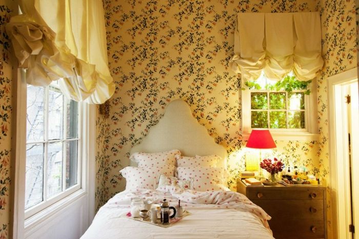 romantiškas miegamasis dizainas, retro tapetai Patalynė gražus modelis lova Pagalvėlė įdomus dizainas