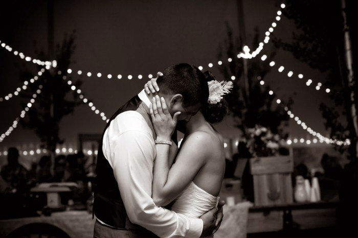 romantiškas-juoda-balta-Vestuvių fotografija-the-pirmoji-šokių