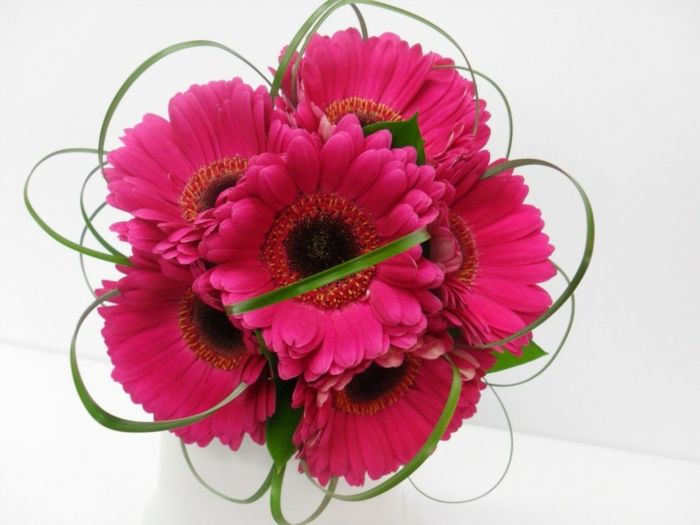 rožinės gerberos-Gėlių Deco puokštė-idėjos-už-apdailos-su-gėlės