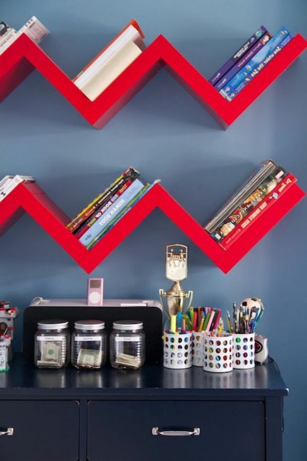 bookshelves roșu-eficiente