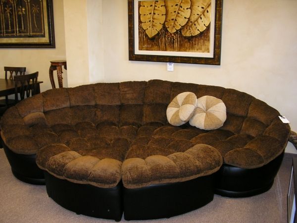 Apvalios sofos-rudos-modelis ir paveikslėlis apie tai