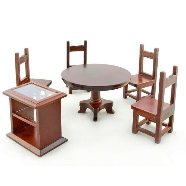 rundabords-and-stolar-underbart-dockskåpsmöbler