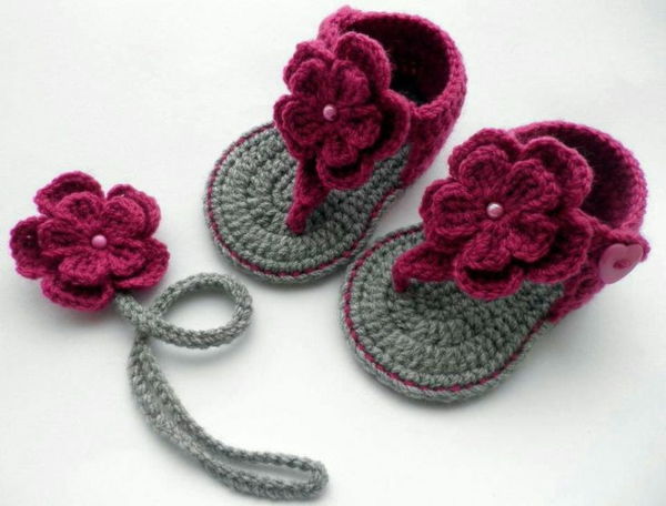 doce-sandálias babyschuhe-crochet-com-flores-Crochet - belas-idéias-crochet-de-baby-crochet-grande-design-häkeln-