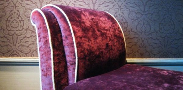 Velvet tapetai ir baldai-aksomas-aristokratų-kėdė