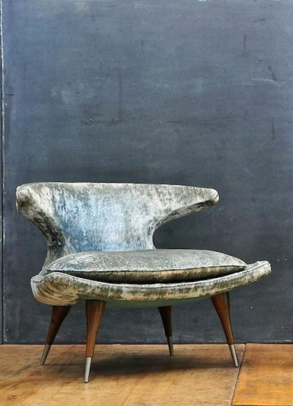 Velvet tapetai ir-aksomo baldai išgalvotas kėdė