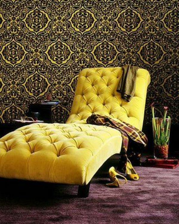 Velvet tapetai ir-aksomo baldai ir geltonai Recliner