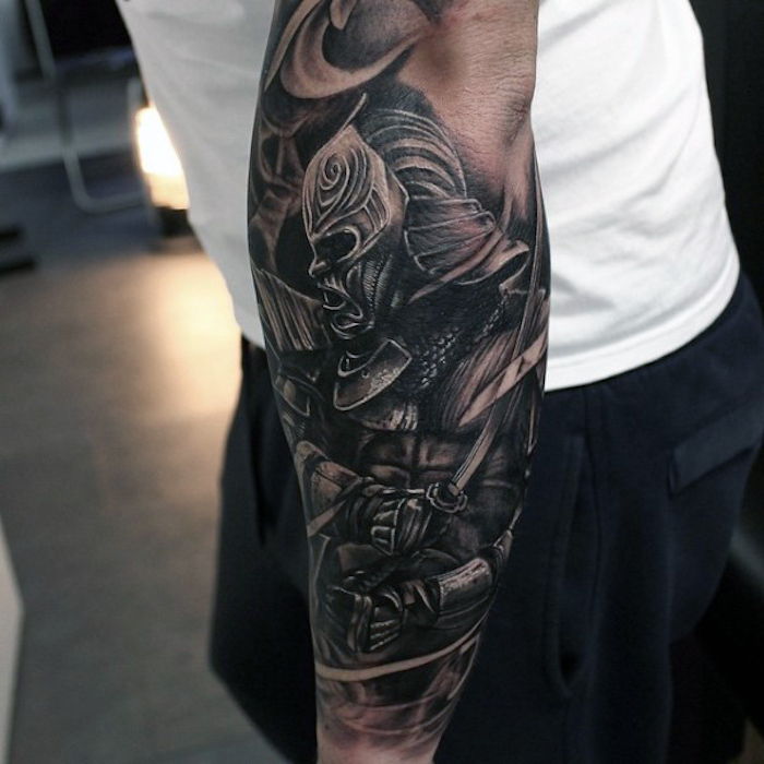 fighter tatuering, vit t-shirt, arm, tatuerad underarm, tatueringar