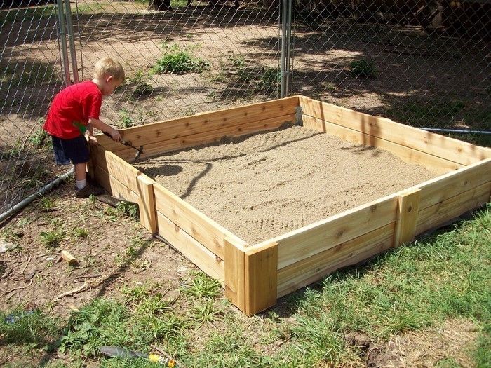 Izgradnja sandbox-yourself peskovnik z lesenim ogrodjem