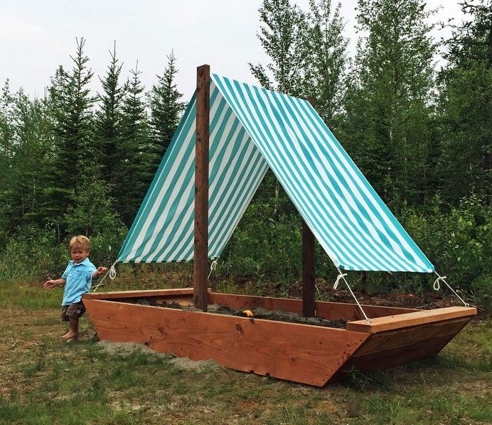 sandbox-lastno-build-a-boat kot peskovniku