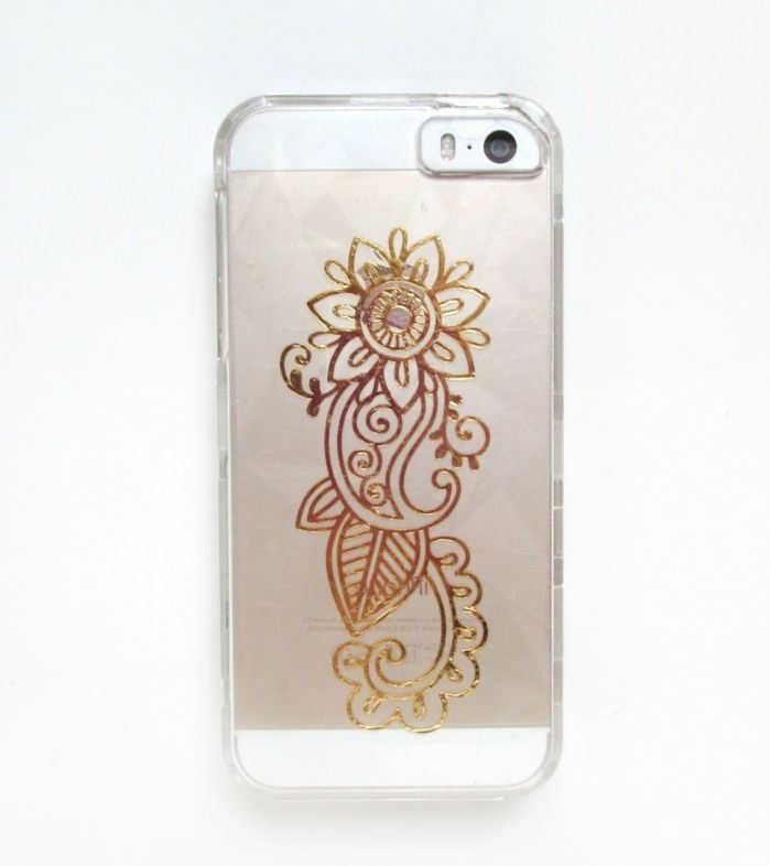 tetovanie motívy žena zlaté deko prvky na telefóne držať tetovanie pre mobilný telefón