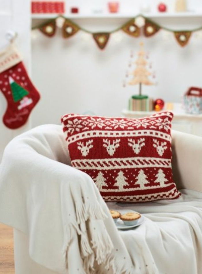 nice-strikke-skandinaviske modellen håndlaget pute til jul