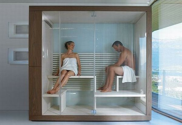 pekný model-of-sauna-s-sklo v front-man-one-and-a-žena-tú