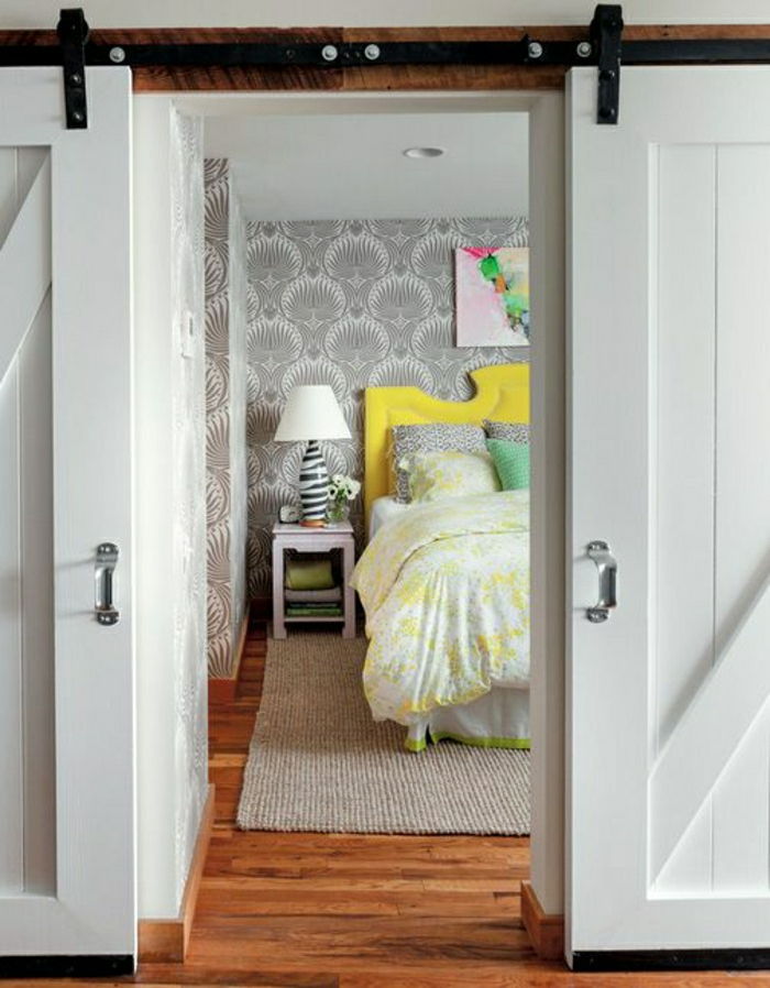 porte scorrevoli in legno-bella-wallpaper-camera da letto-wallpaper-camera da letto-design-bedroom-idee