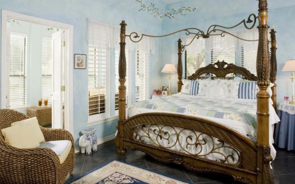 sypialnia-design-drewniany-z-bed-filarze