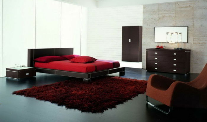 schla dormitor de perete culoare sampanie paturi-in-rosu