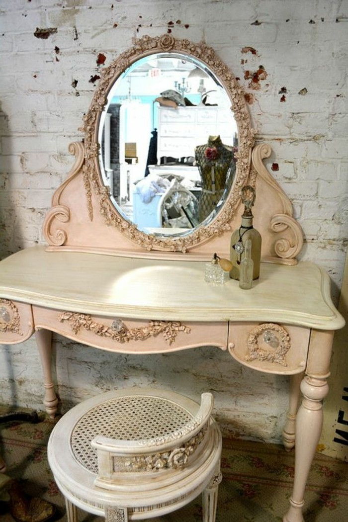 toaletný stolík, toaletný stolík-s-zrkadlo-s-ružovým rámom-small-sedačková retro