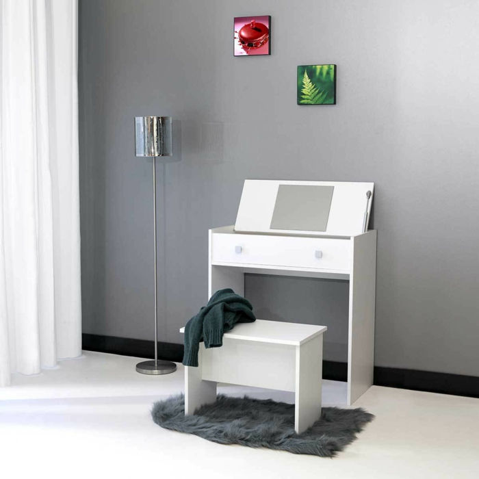 toaletný stolík-s-zrkadlovo moderné-and-small-stehlampe
