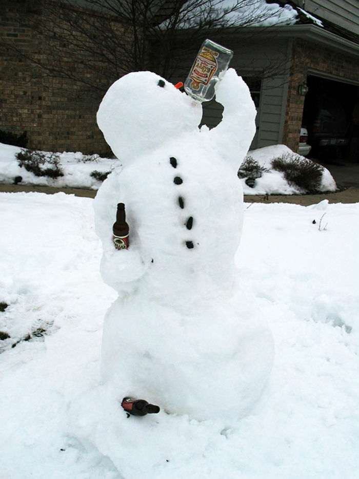 Clădire om de zăpadă-super-creativ-idee de-om de zăpadă-băut