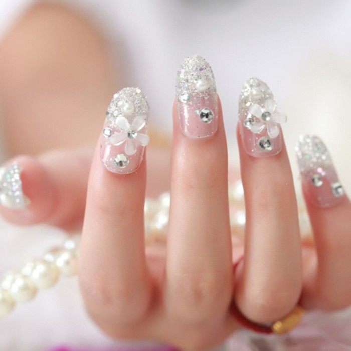 unhas bonitas papel de parede idéias french-com-flores-e-pedras de design da marca manicure design de dedo