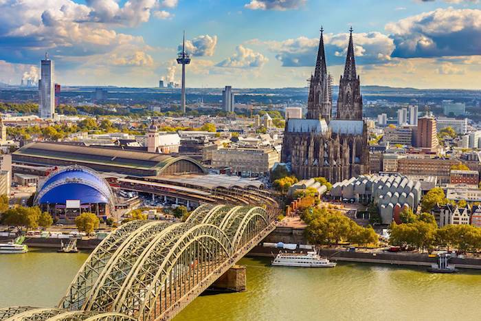 bästa semestermål att besöka i Tyskland idéer bro kölner dom medeltiden skyskrapa byggnad fascinerande