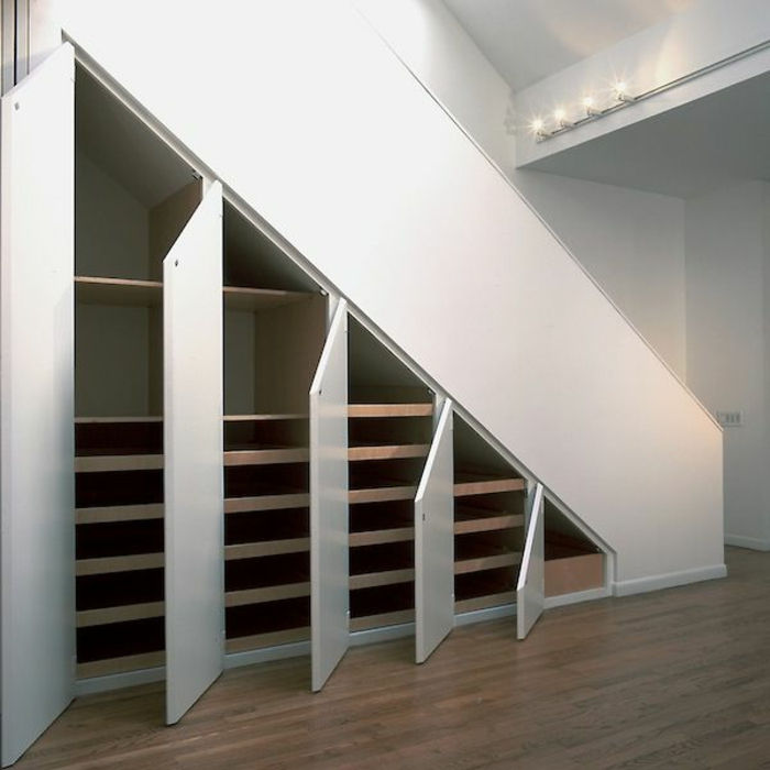 dulap-sub-scări alb-design