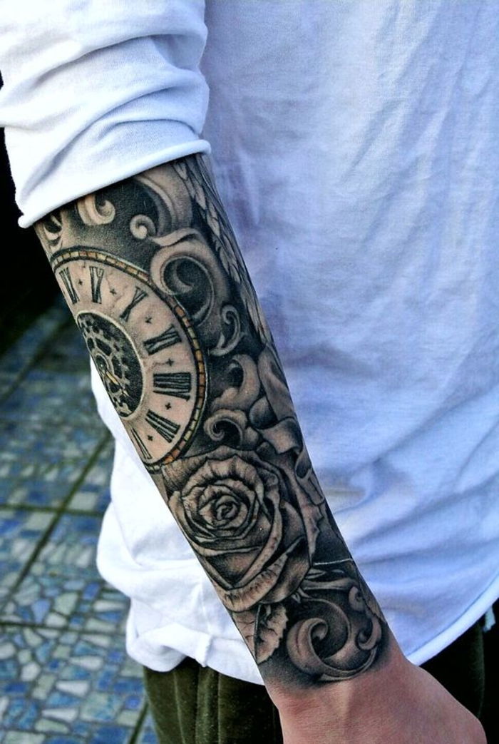 ideje za velike črne tetovaže za moške na roki - ura in črna vrtnica