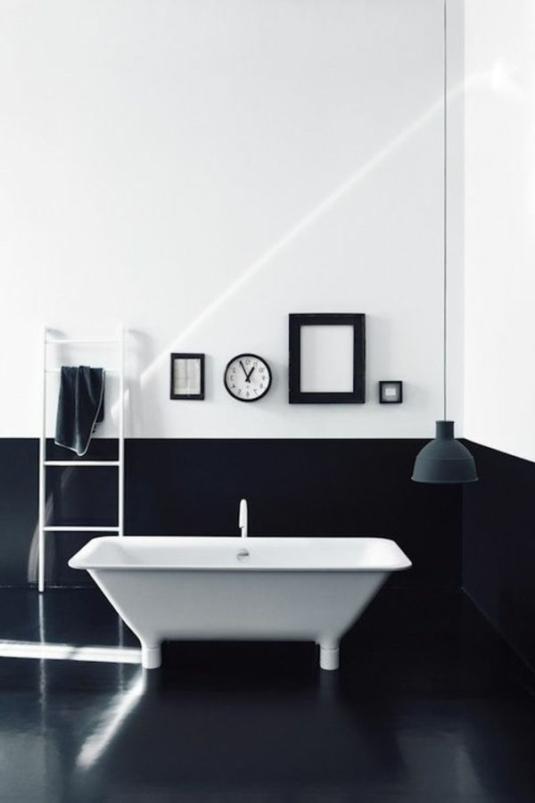 svart vägg färg-badrum-white-tub