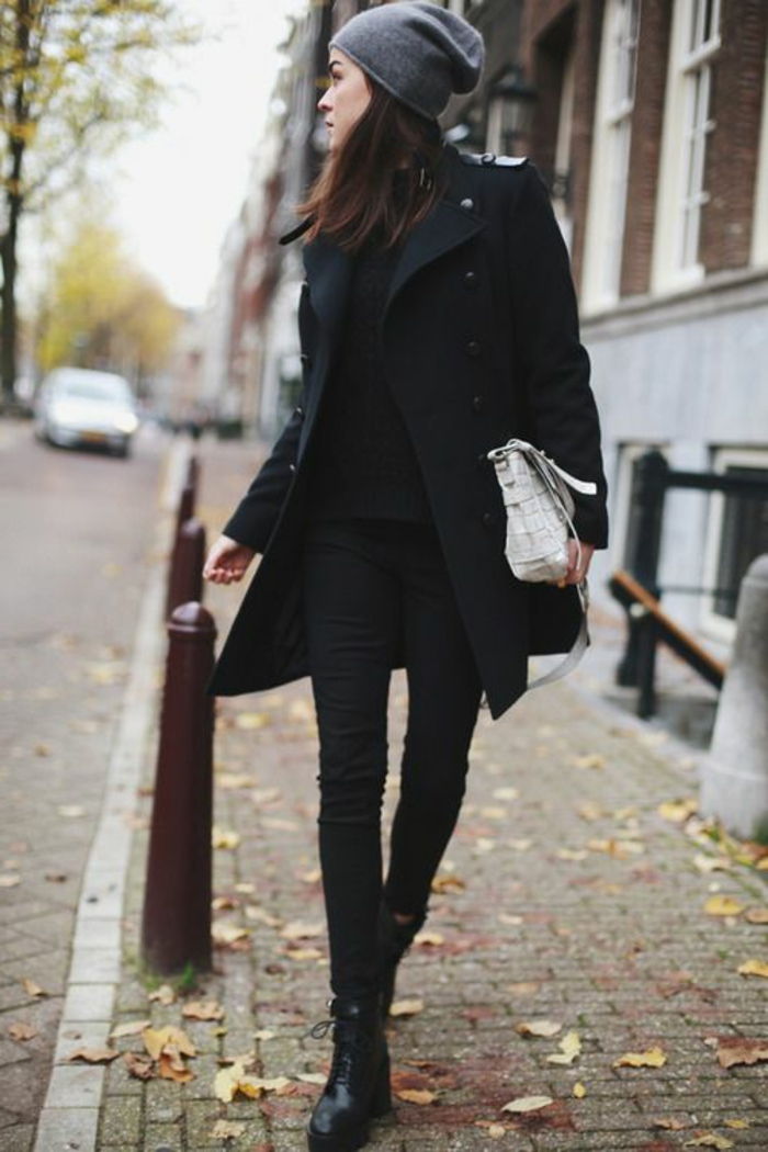juodos aprangos žiemos paltai ponios