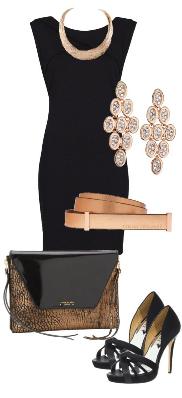 svart kjole, til kneet, stramt, kombinasjon med gullsmykker og svarte pumper