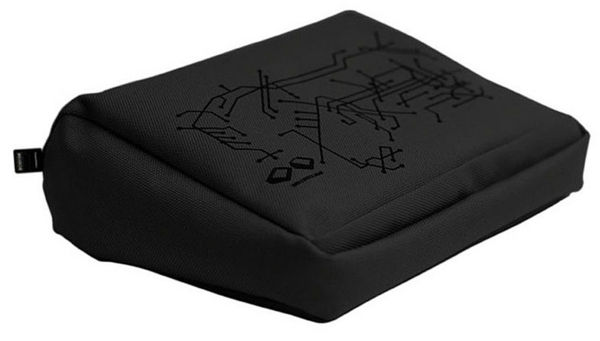 zwart-laptop pillow-ontwerpidee