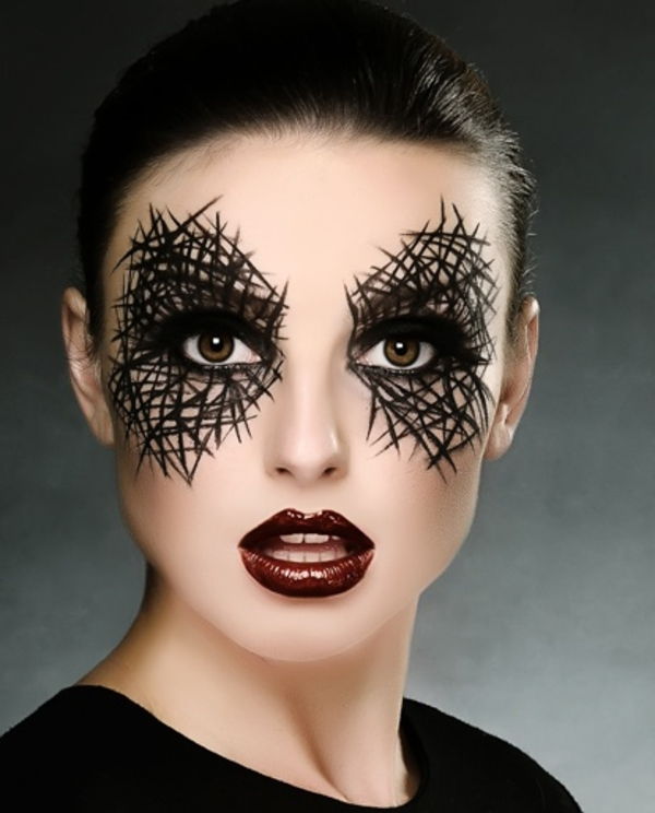 svart-make-up-kvinne-halloween-interessante linjer