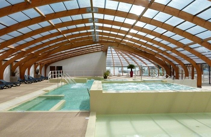 bazin baldachin-un-elegant-piscina pentru acoperișuri-din-Abrisud