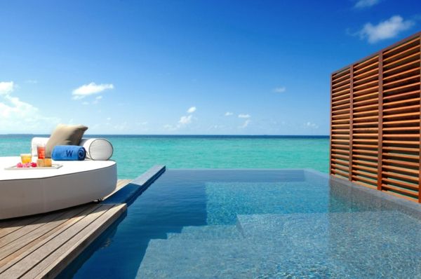 bazén-infinity_pool-vacation-maldivy-travel-maldives-travel-ideas-for-travel