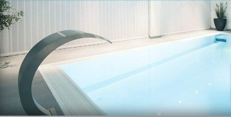 scwalldusche-pool-the-right-surge dusch-for-sin-pool