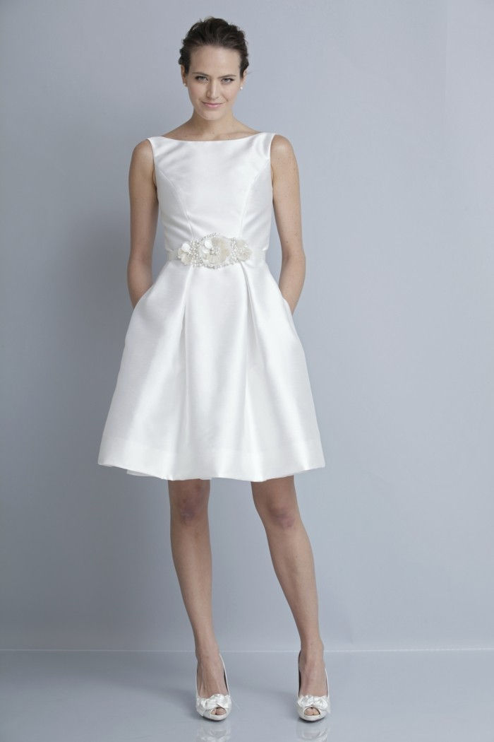 vestido elegante em branco - modelo brilhante
