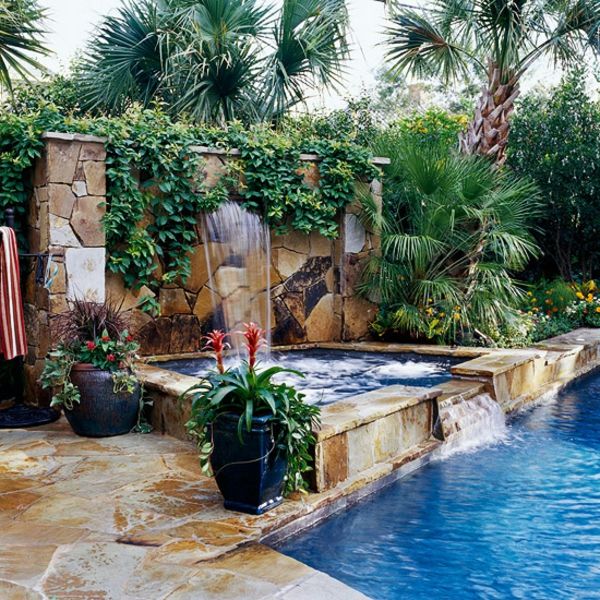 mycket original verkande-pool-by-the-garden