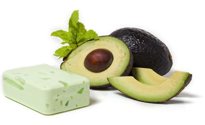 såpe-produksjon-avocado-såpe-moden-avocado