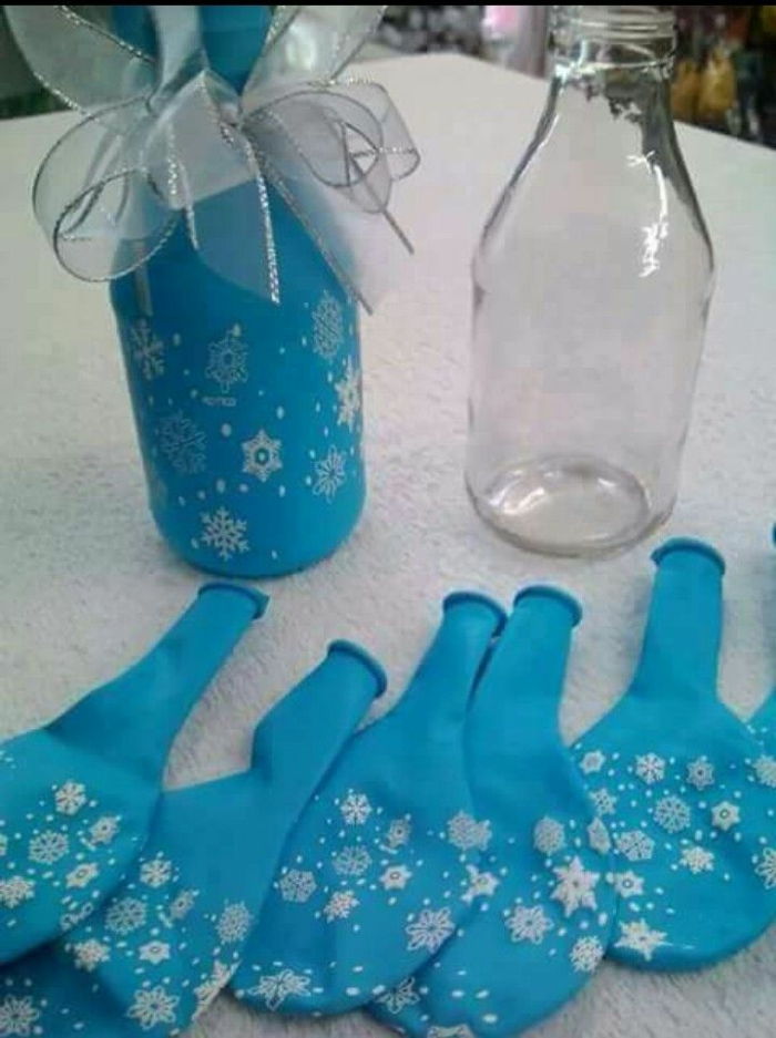 Samotná-Drotár-zimné dekorácie na fľaše balóny pásky